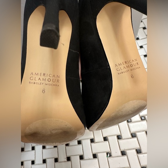 Badgley Mischka Black Peep Toe Heels - Picture 5 of 5